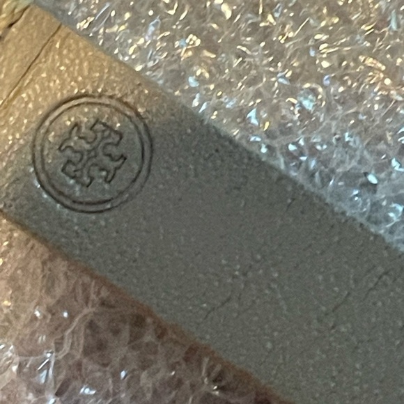 Tory Burch FITBIT FRET Double Wrap Bracelet Taupe Gray - Picture 5 of 9